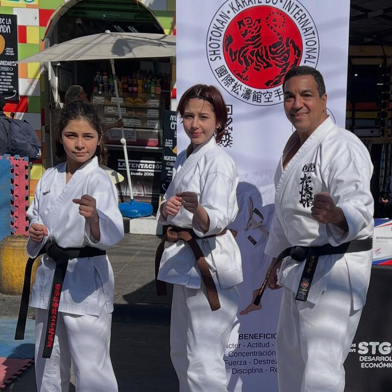 Violeta, Gianna y Sensei
